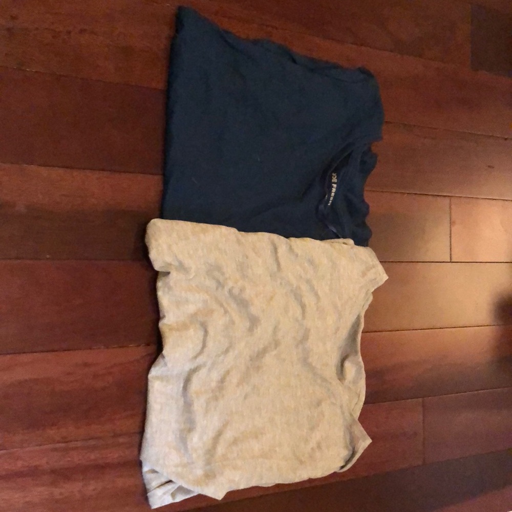 2 joe fresh boyfriend Ts like new. Size XS. 1 grey 1 blue